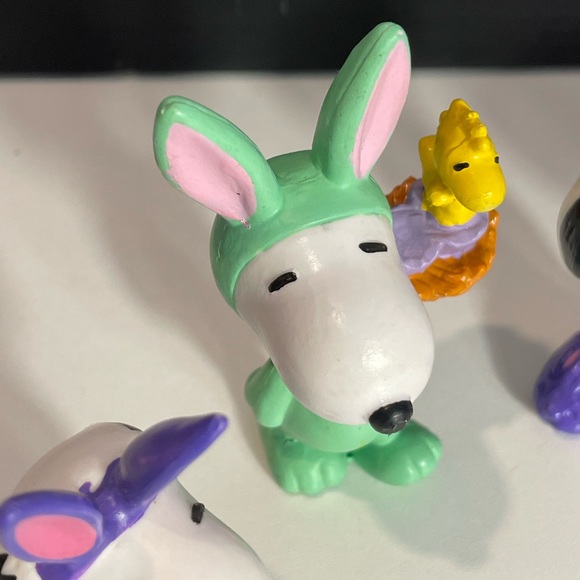 Vintage Snoopy Easter Collectible Figurines Lot of 5 - Picture 3 of 11